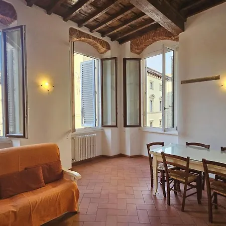 Vista Duomo, L'esperienza Di Dormire Nella Storia *