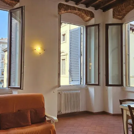 Vista Duomo, L'esperienza Di Dormire Nella Storia 피렌체