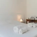 Vista Duomo, L'esperienza Di Dormire Nella Storia Διαμέρισμα *