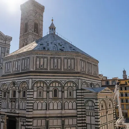 Vista Duomo, L'esperienza Di Dormire Nella Storia Διαμέρισμα