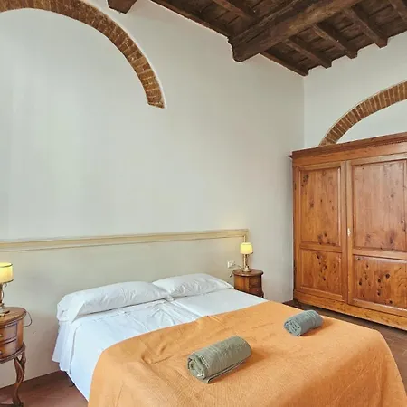 Apartment Vista Duomo, L'esperienza Di Dormire Nella Storia